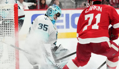 Seattle Kraken Joey Daccord Detroit Red Wings Dylan Larkin 2025...