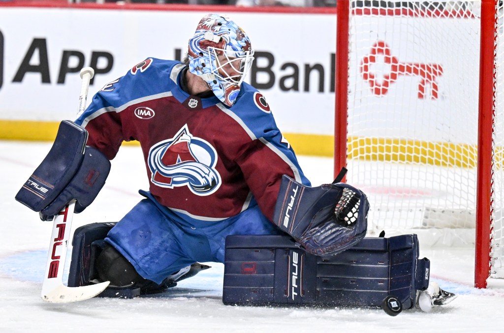 Avalanche sign goaltender Scott Wedgewood to 1-year contract extension
