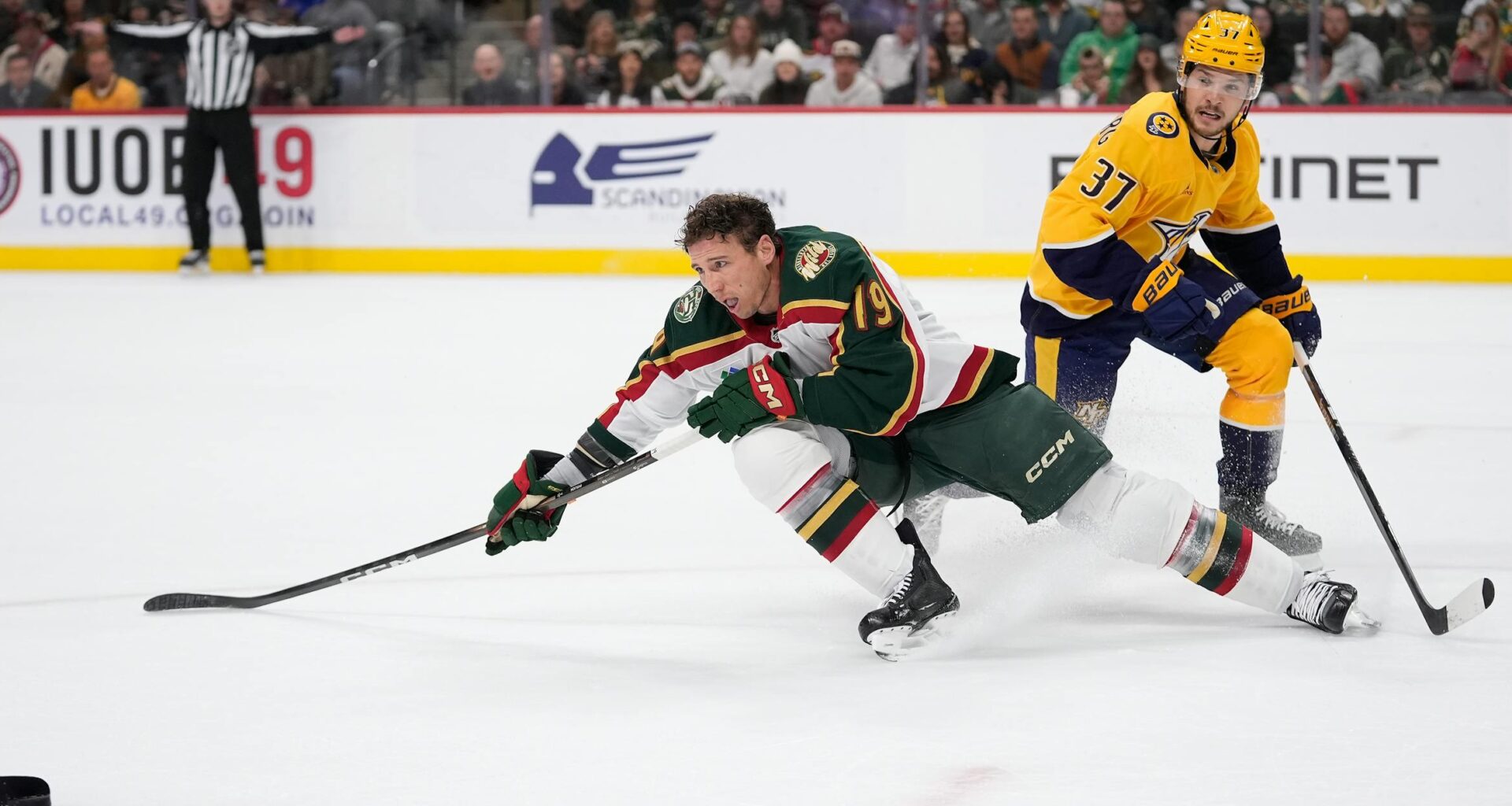 Wild beat Predators on overtime goal that never goes into the net