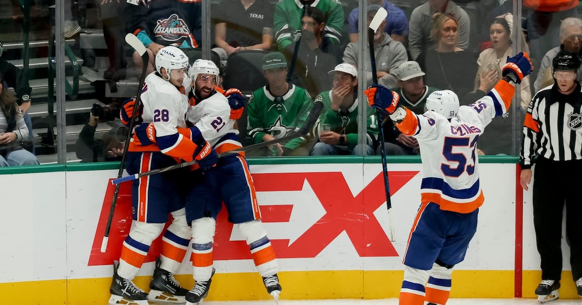 Injury to Alexander Romanov overshadows New York Islanders’ tense win over Dallas Stars