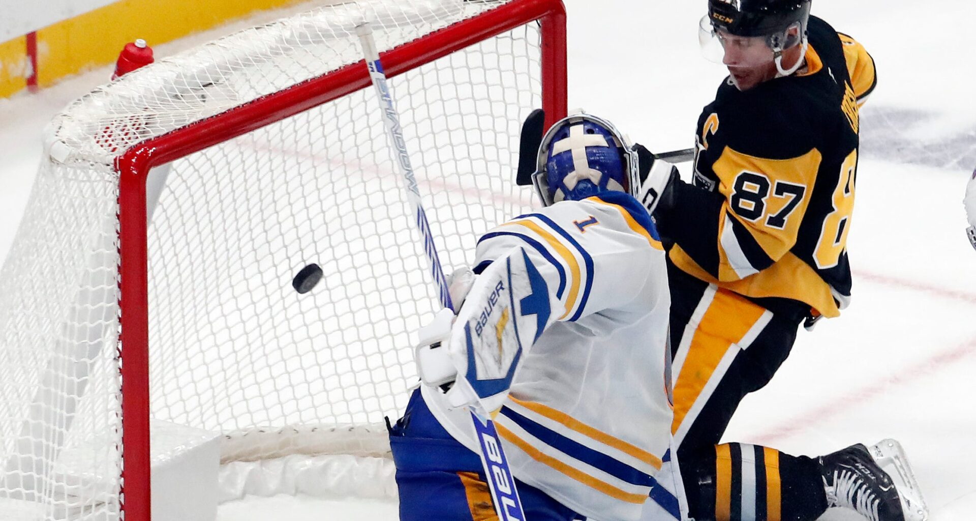 Ukko-Pekka Luukkonen, Sidney Crosby