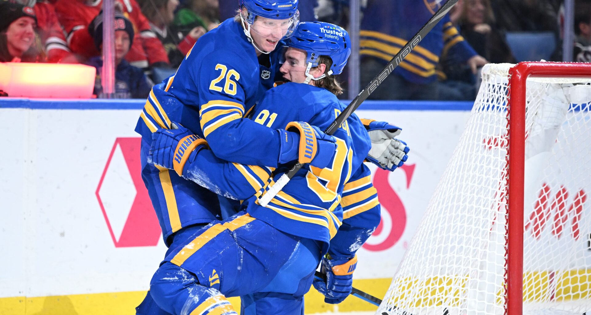 Sabres score nine in big win over Blackhawks