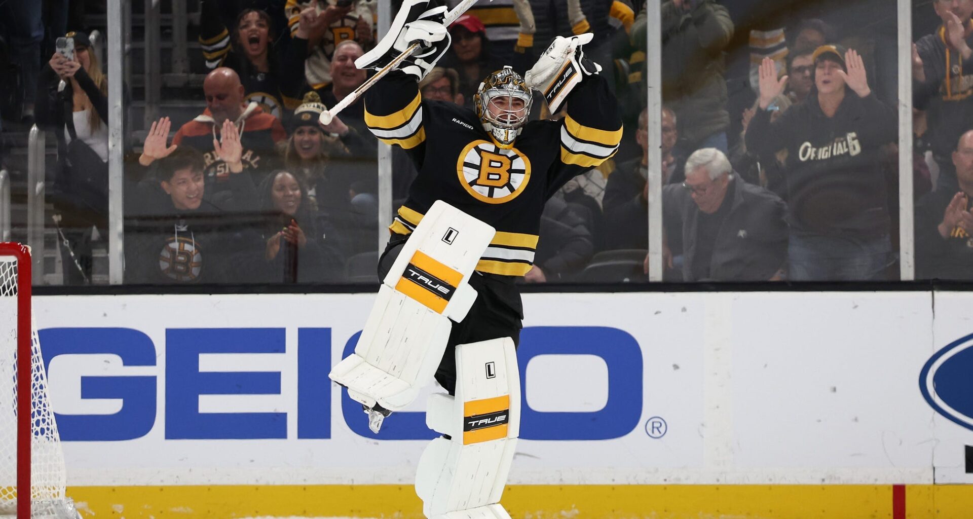 It’s the Geekie and Swayman show for the Bruins right now