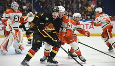 Ducks host their Division Rivals from British Columbia