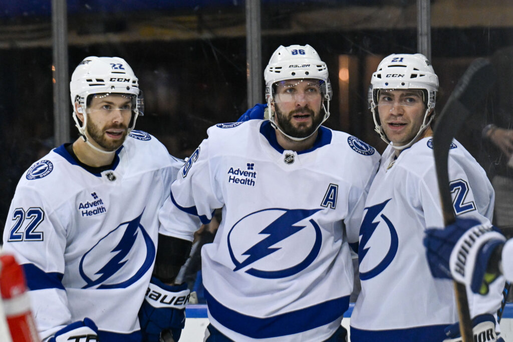 Lightning's Nikita Kucherov, Brayden Point Leave With Injury