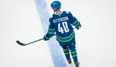 Elias Pettersson is quietly having himself a very notable November