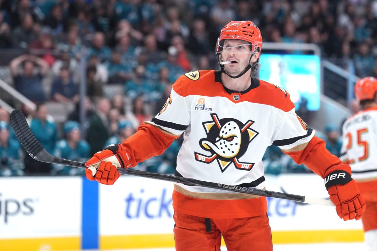 Jacob Trouba’s commanding start helps young Ducks team spread its wings