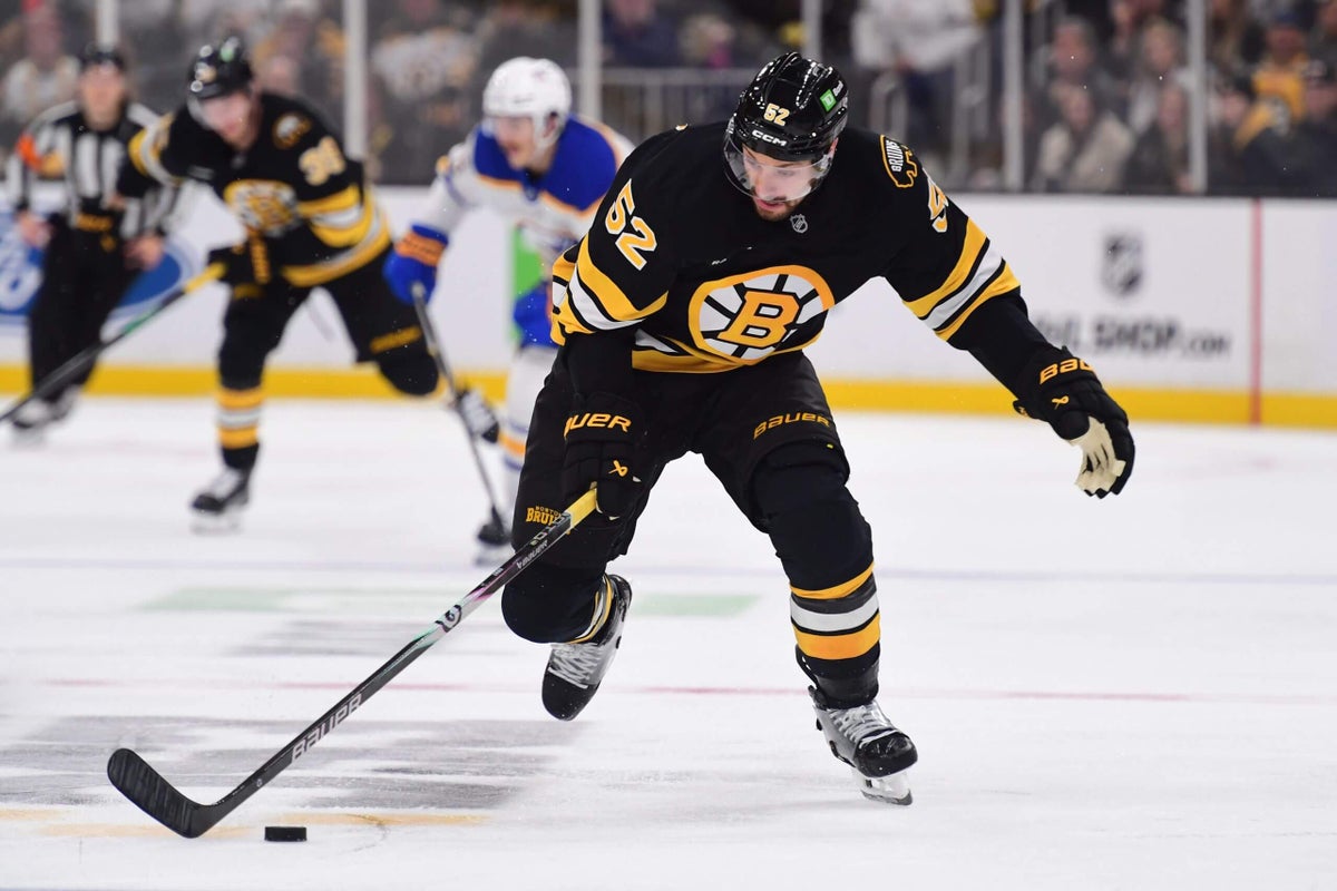 Bruins’ Sean Kuraly is getting faster at 32. What’s his secret?
