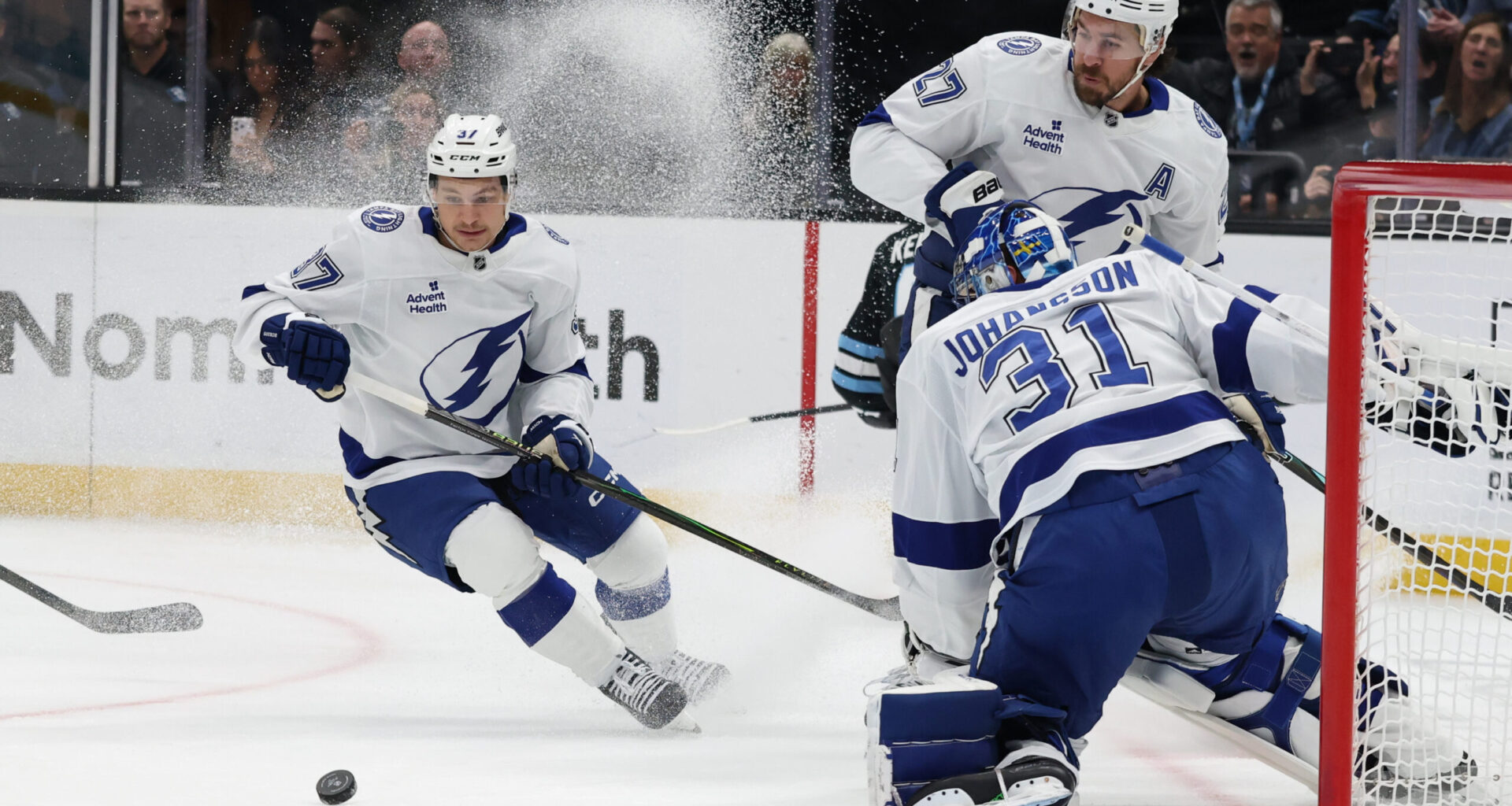 Jonas Johansson backstops Lightning to 4-2 victory over Mammoth
