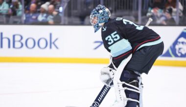 Kraken’s Joey Daccord being evaluated for upper-body injury