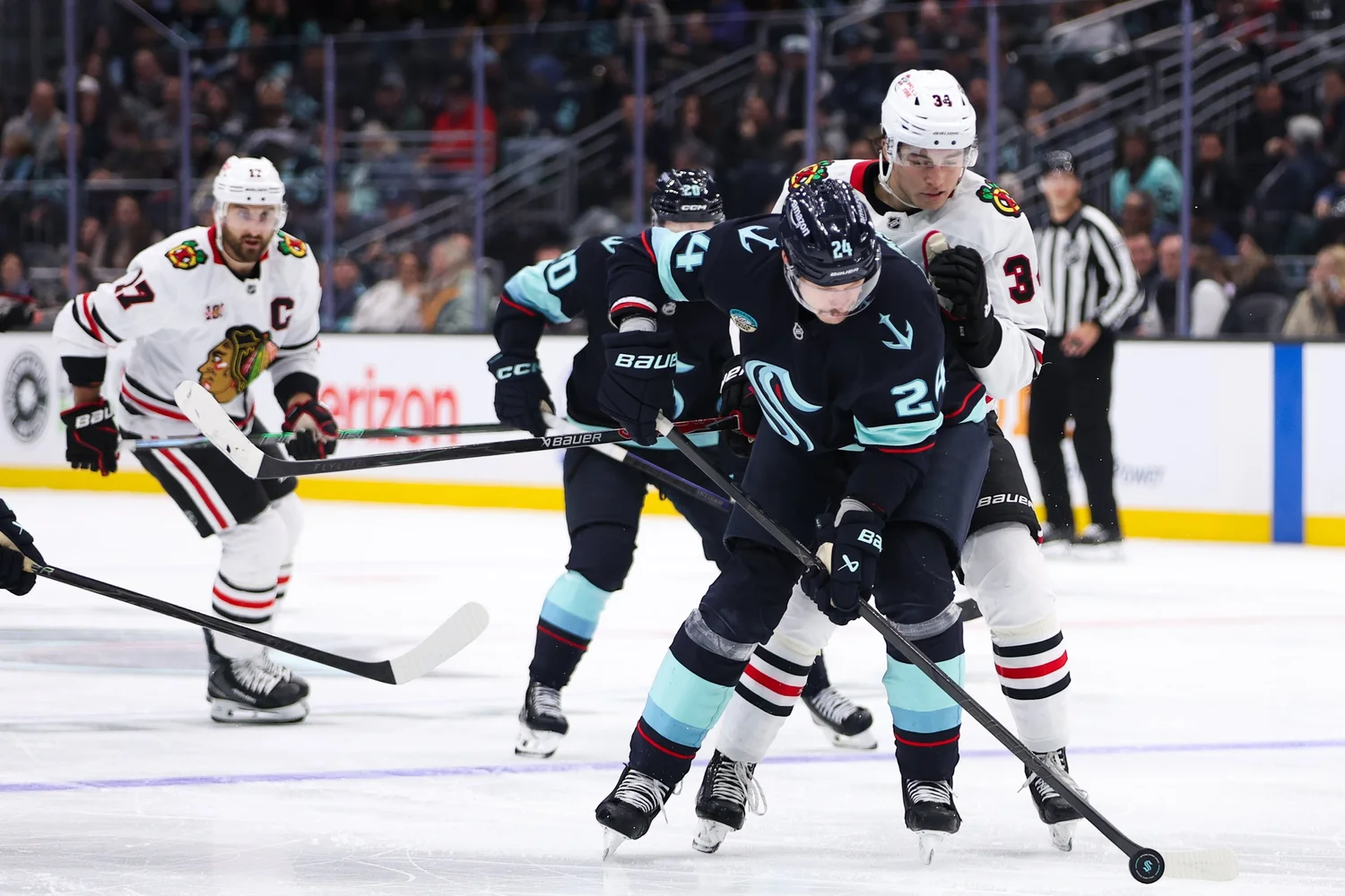 Seattle Kraken Bounce Back, Hold Off Chicago Blackhawks in 3-1 Win — Emerald City Spectrum