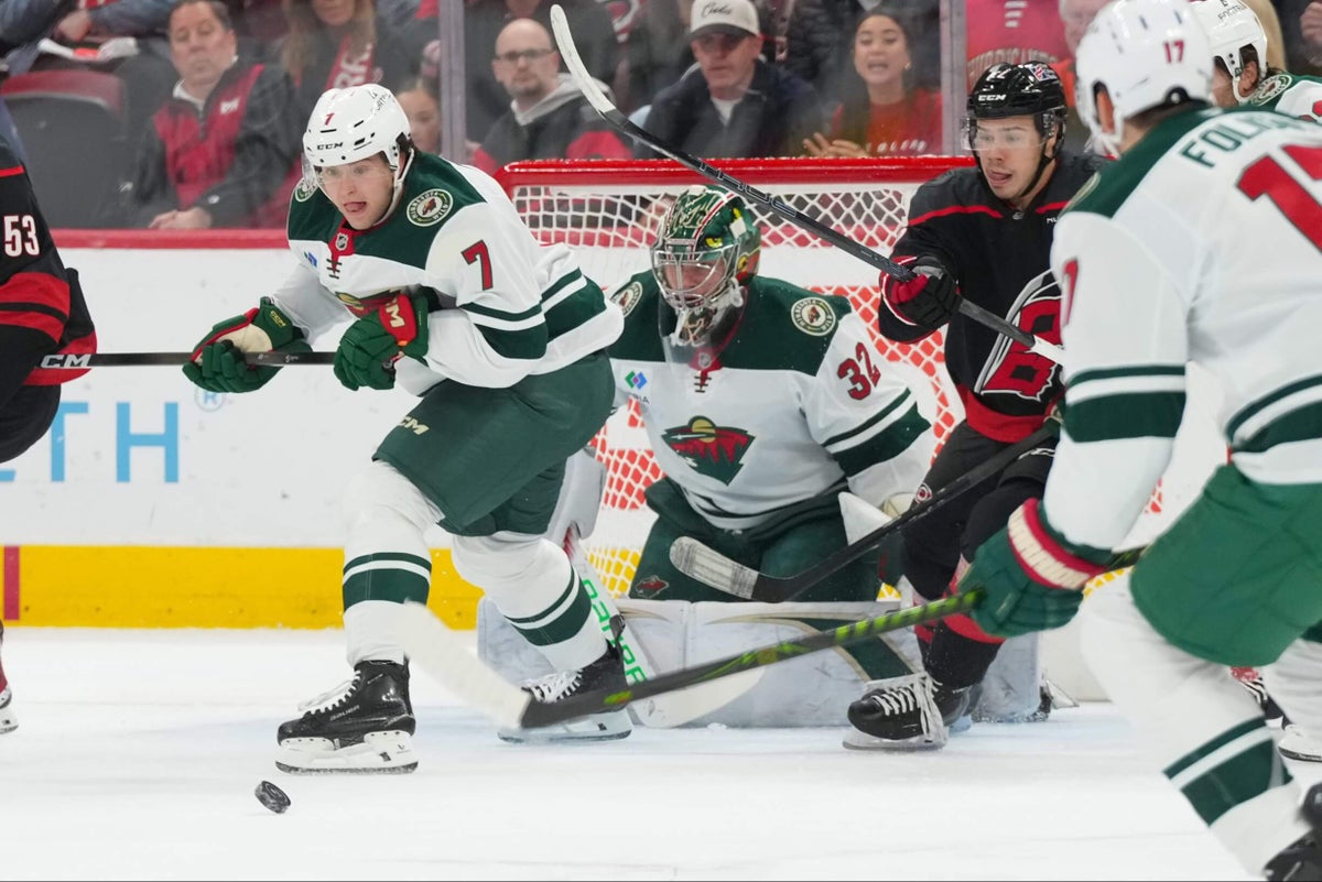 Filip Gustavsson rebounds after wacky first period, but Wild fall short: Takeaways