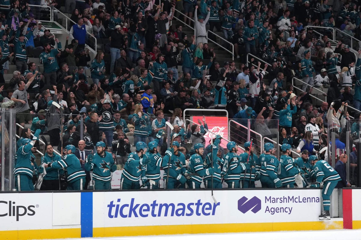 NHL 2025-26 attendance check-in: Wild and Blackhawks down, Sharks and Blue Jackets up