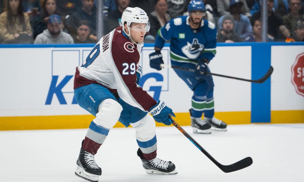 MacKinnon Earns NHL Weekly Honors