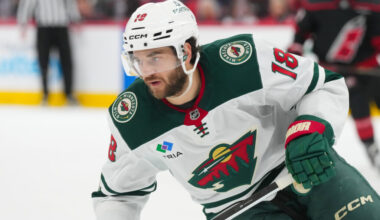 Wild's Vinnie Hinostroza Out A "While" With Lower-Body Injury