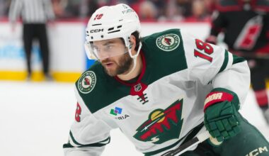 Wild’s Vinnie Hinostroza out 4-6 weeks with lower-body injury