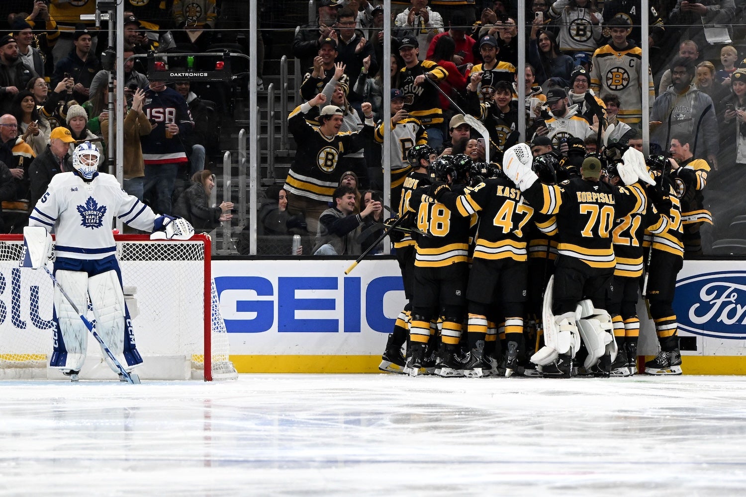 3 Stars: David Pastrnak joins elite Bruins club in win over Leafs - 98.5 The Sports Hub