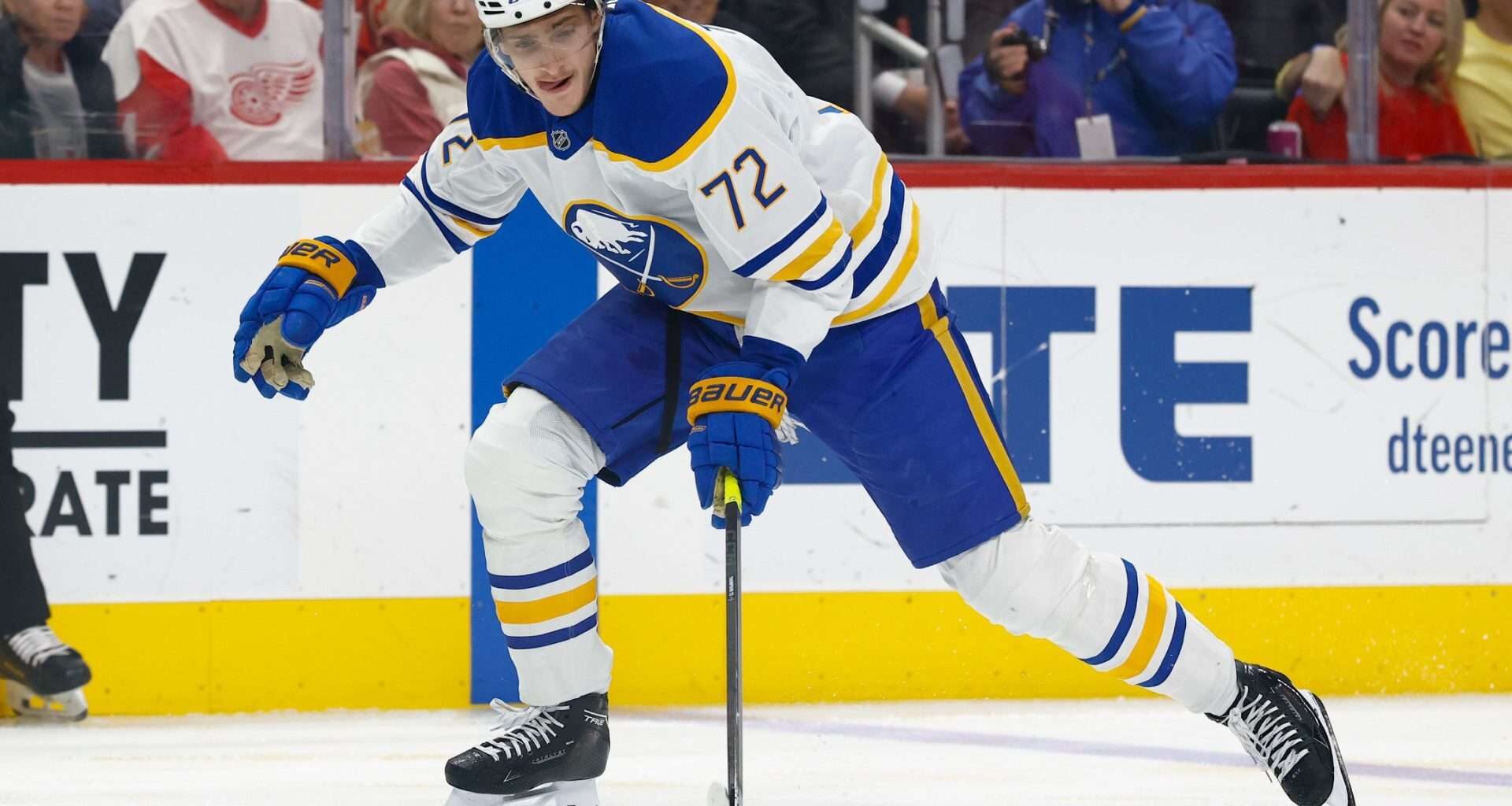 Montreal Canadiens Land Tage Thompson In Blockbuster Trade Idea 