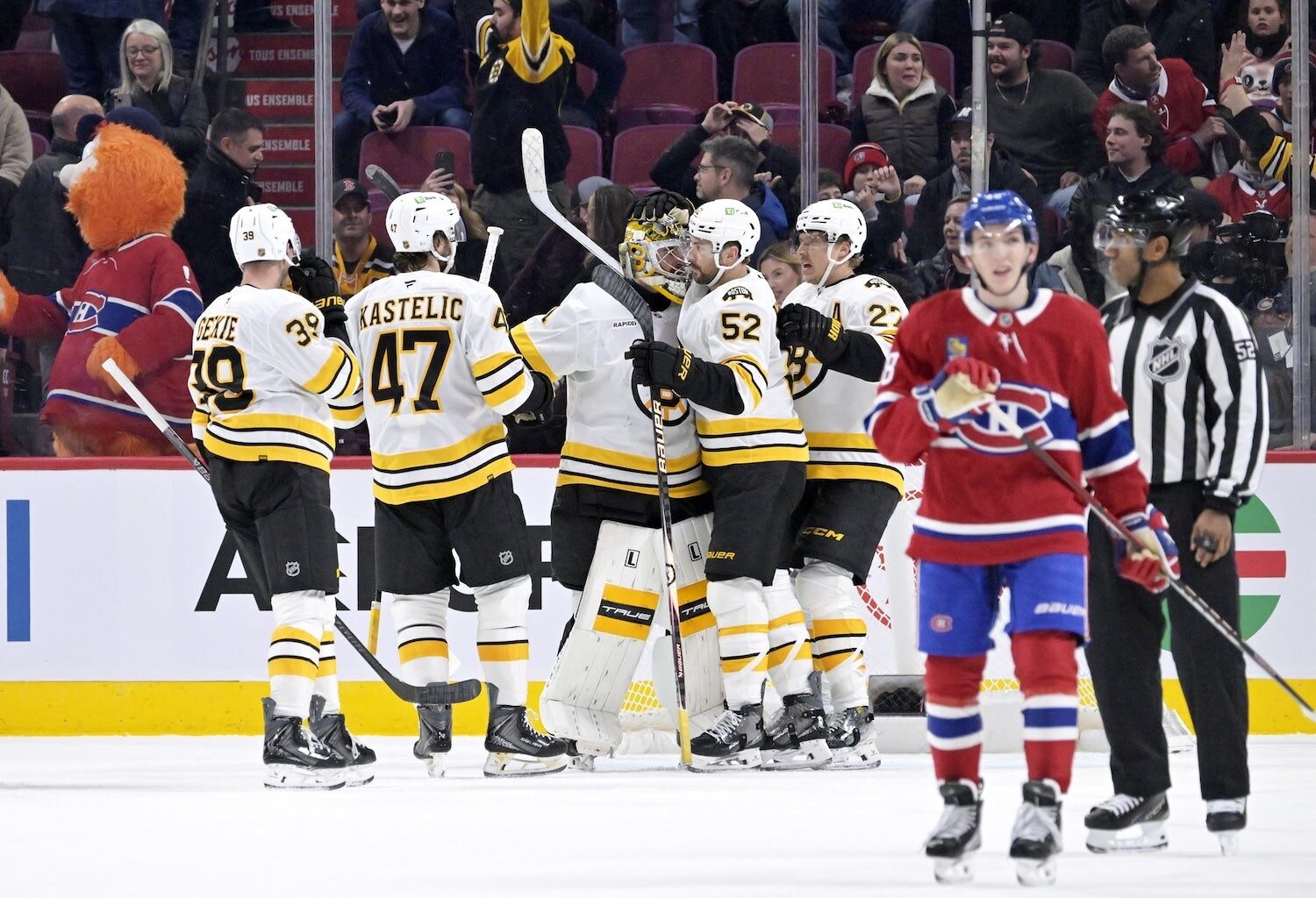 3 Stars: Killer Bruins earn rivalry win over Habs - 98.5 The Sports Hub