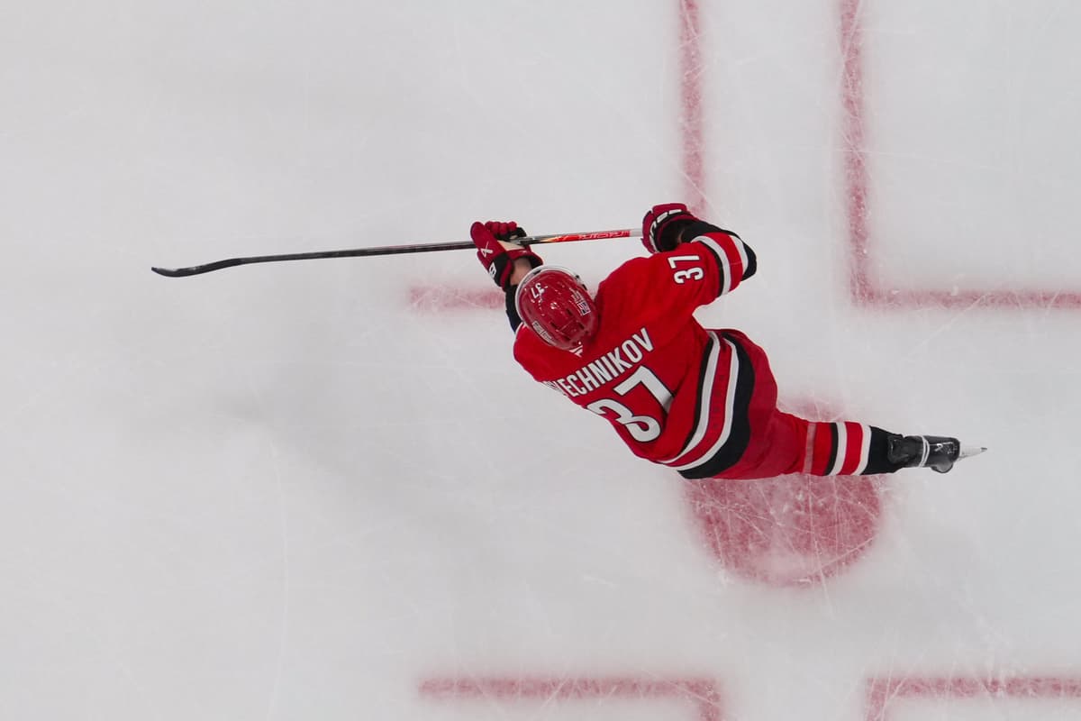 Where have things gone wrong with Andrei Svechnikov and the Hurricanes?