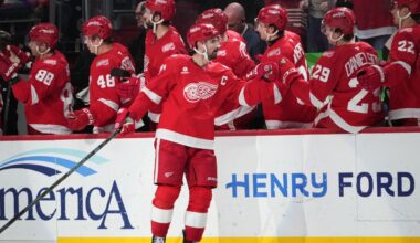 NHL Roundup: DeBrincat scores twice, Red Wings beat Ducks to end slide