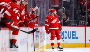 Alex DeBrincat scores in OT, Red Wings beat Blue Jackets