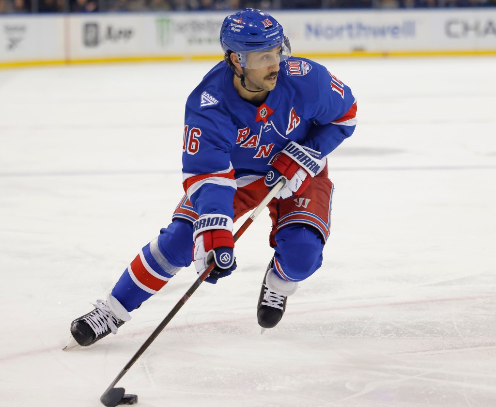 Vincent Trocheck looks to make a play during the Rangers' home win over the Penguins.
