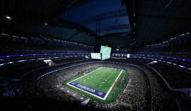 The NHL is going to Jerry World for a hockey game