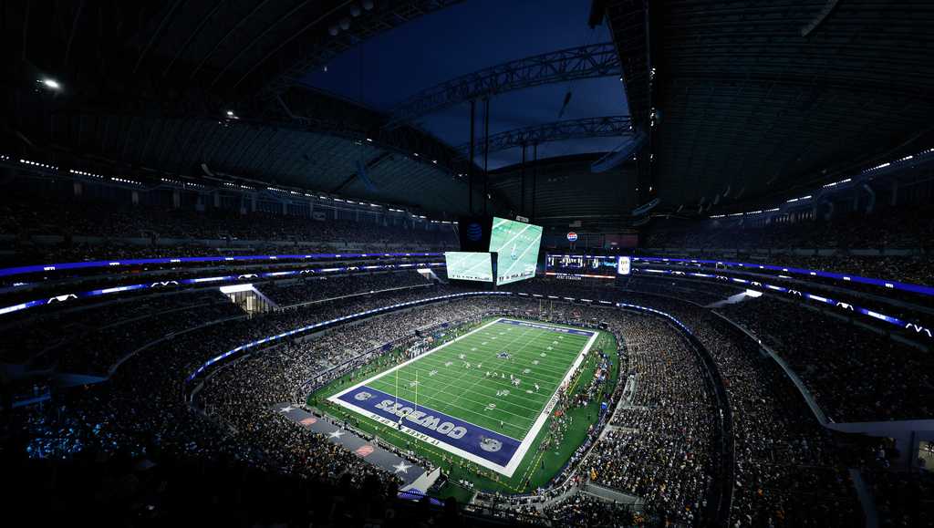 The NHL is going to Jerry World for a hockey game