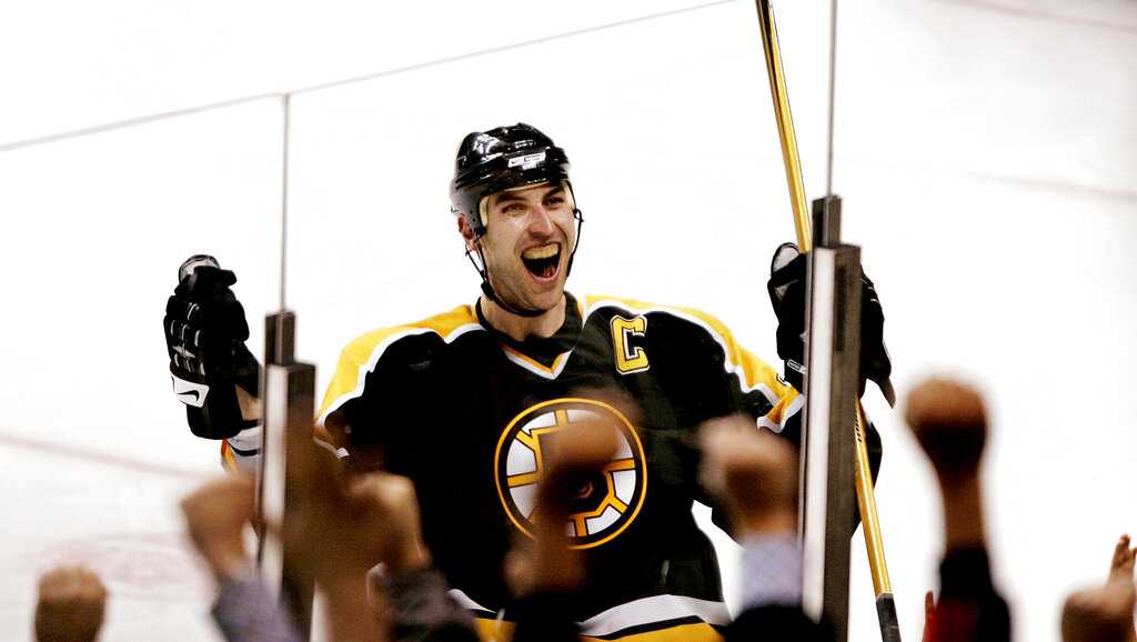 Boston Bruins legend Zdeno Chara inducted into Hockey Hall of Fame