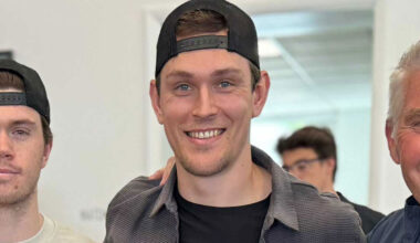 Beck Malenstyn scores goal of the year candidate against Hurricanes