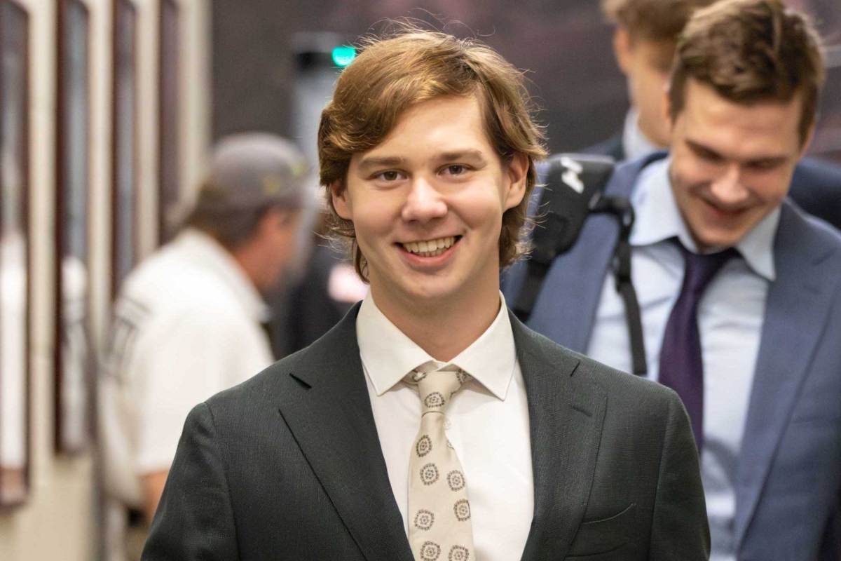 Bogdan Trineyev earns first NHL call-up to Washington Capitals as Nic Dowd placed on injured reserve