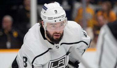 Kings' Drew Doughty exits vs. Senators after blocking shot