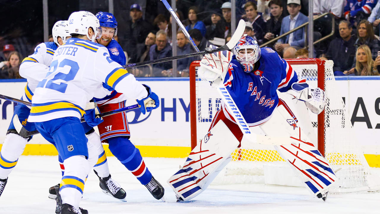Shesterkin makes 19 saves, Rangers defeat Blues to end 4-game skid