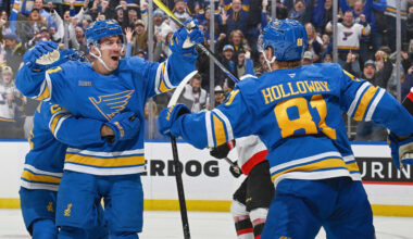 Blues score 3 in 3rd period to rally past Senators