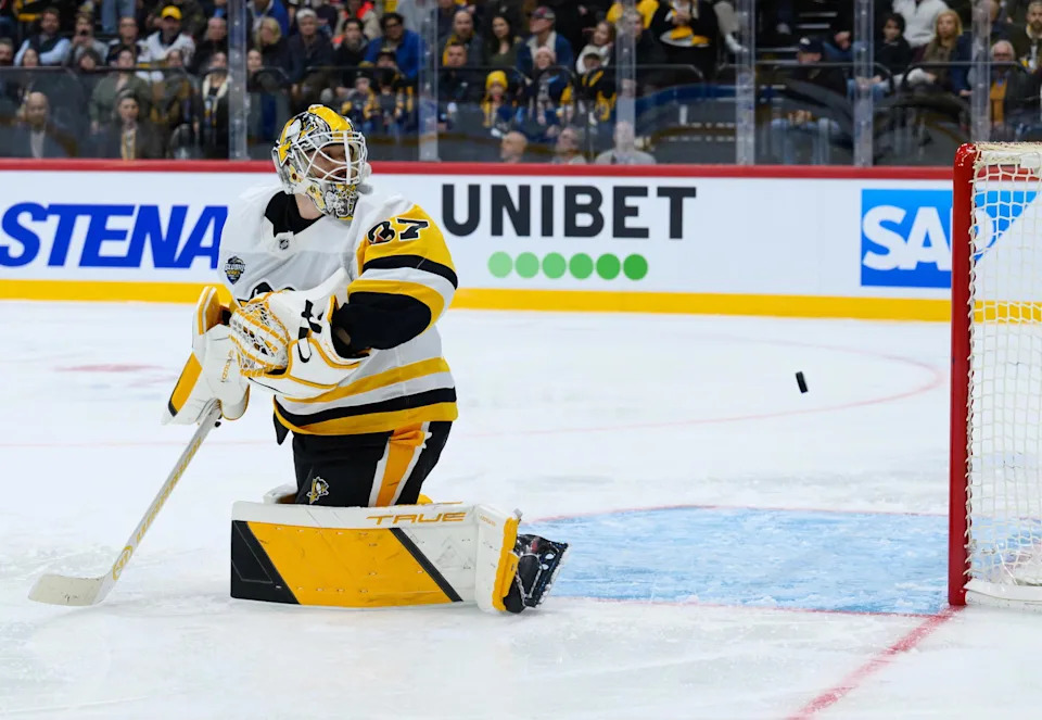 Arturs Silovs (© Per Haljestam-Imagn Images)