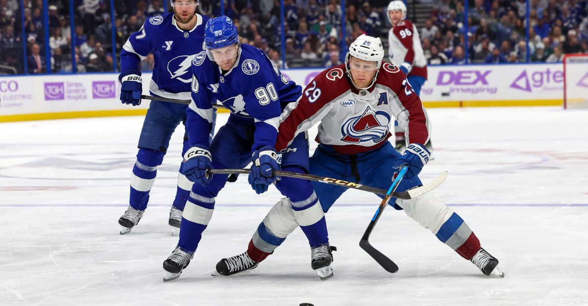Open Thread: Colorado Avalanche vs. Tampa Bay Lightning (7:30 p.m.)