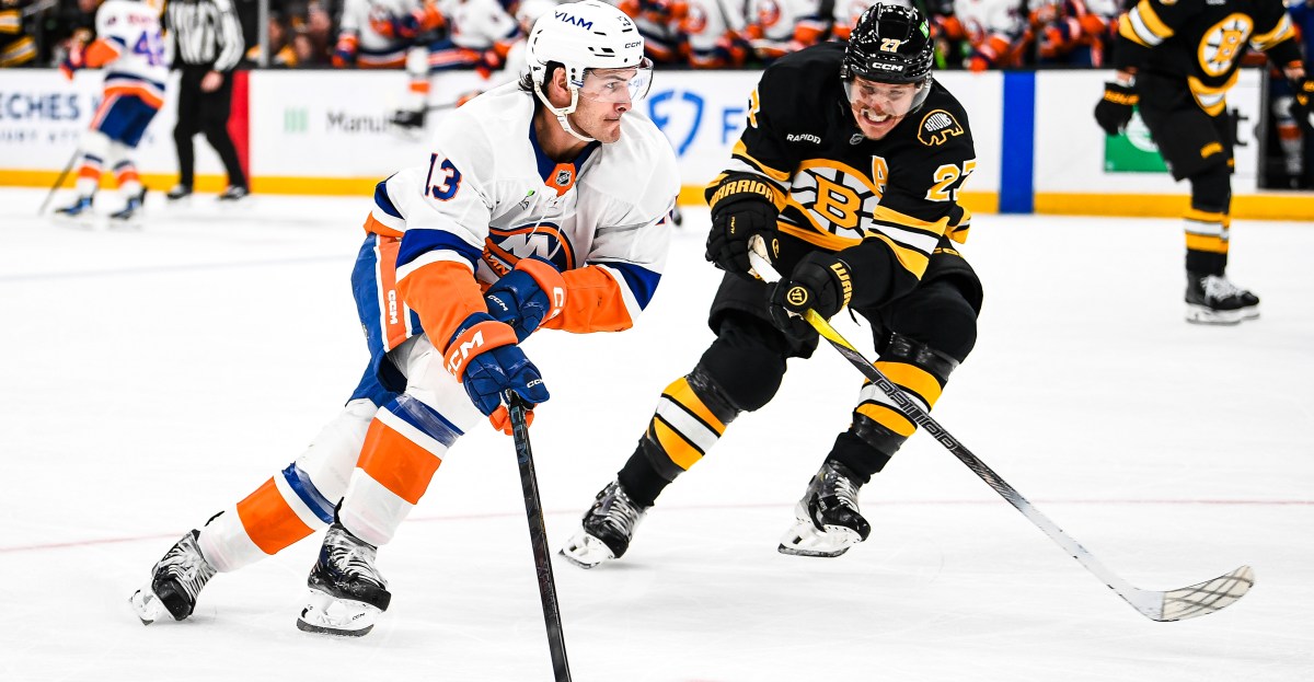 Islanders vs. Bruins Gameday News: Riding the Schaefer wave - Lighthouse Hockey