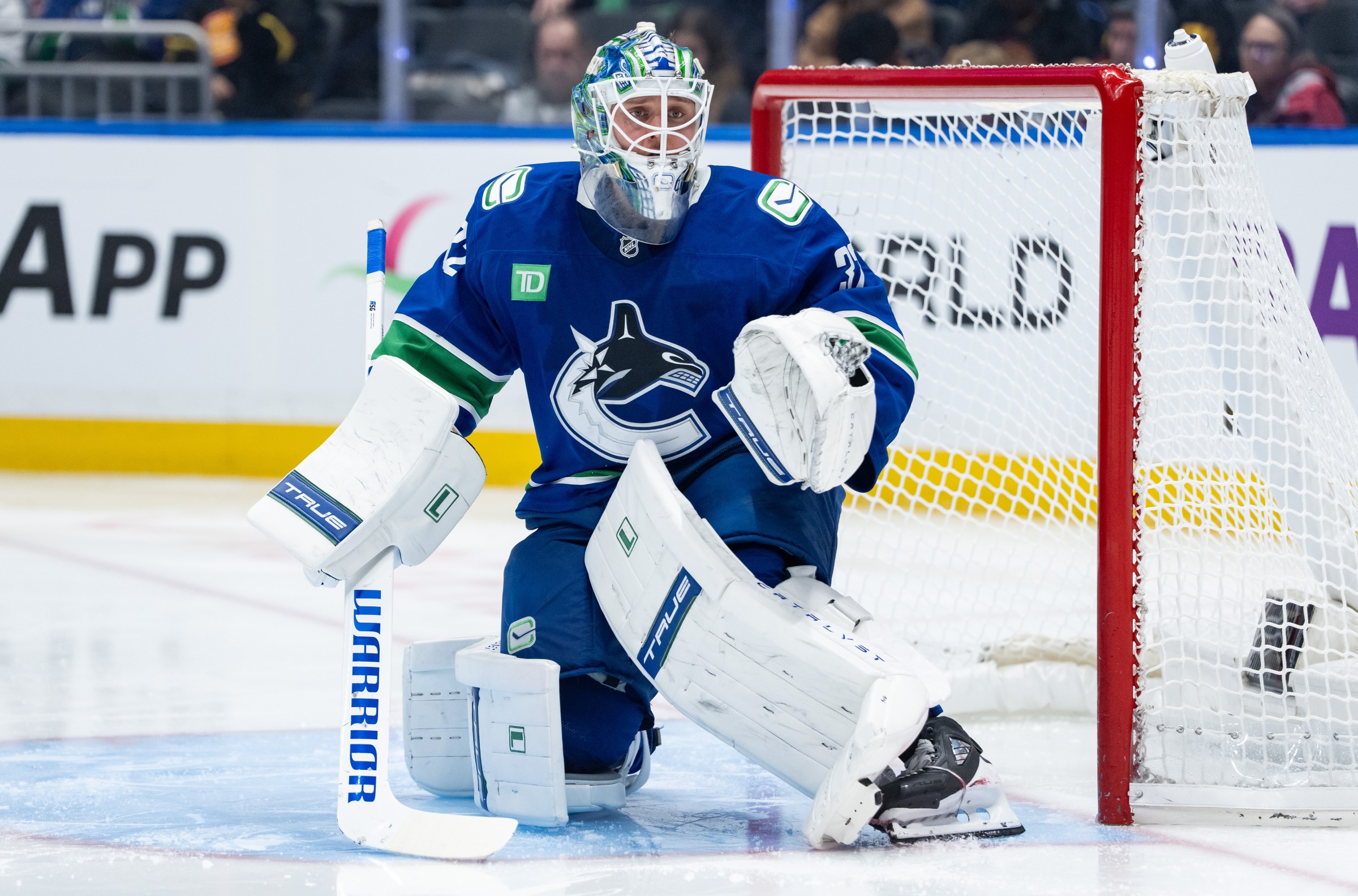 VANCOUVER, BC - NOVEMBER 09: Vancouver Canucks goaltender Kevin Lankinen (32) prepares to stop the puck during the second period of an NHL game between the Colorado Avalanche and the Vancouver Canucks on Sunday, November 9, 2025 at Rogers Arena in Vancouver, B.C. (Photo by Ethan Cairns/Icon Sportswire via Getty Images)