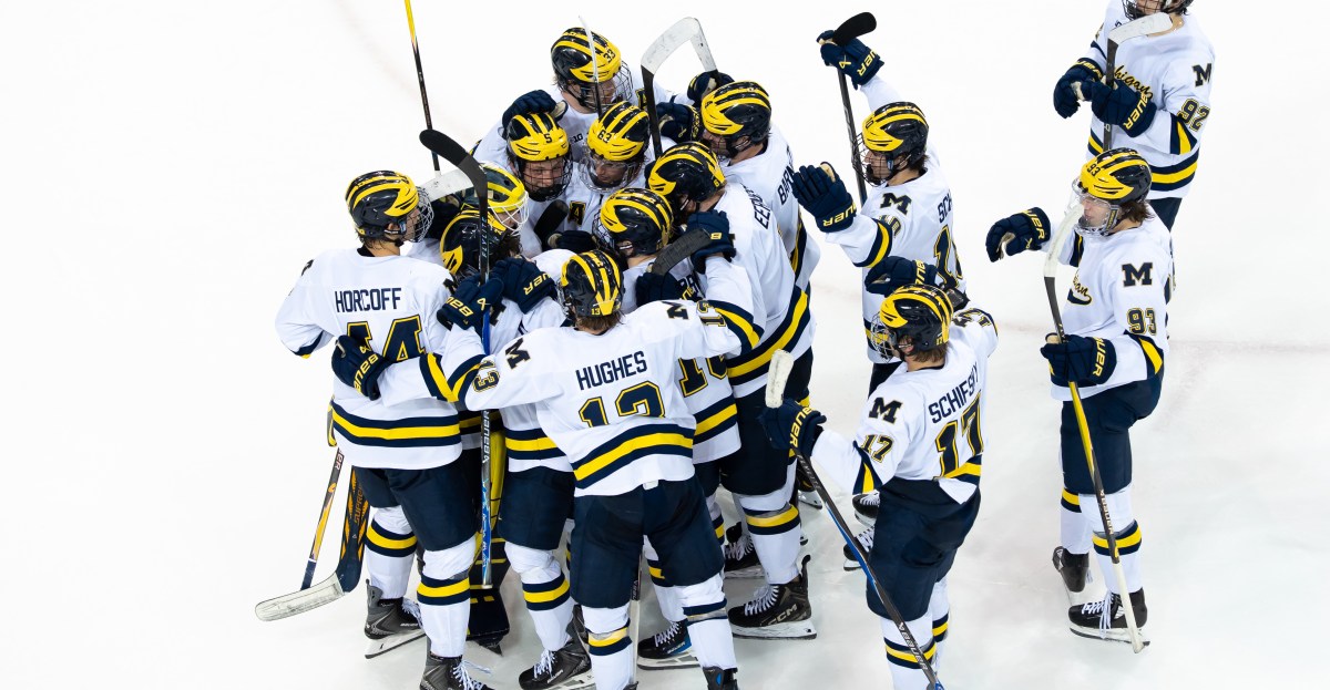 Michigan overtakes MSU for top spot in college hockey rankings