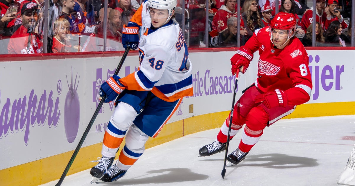 New York Islanders overpower Detroit Red Wings to win 5-0