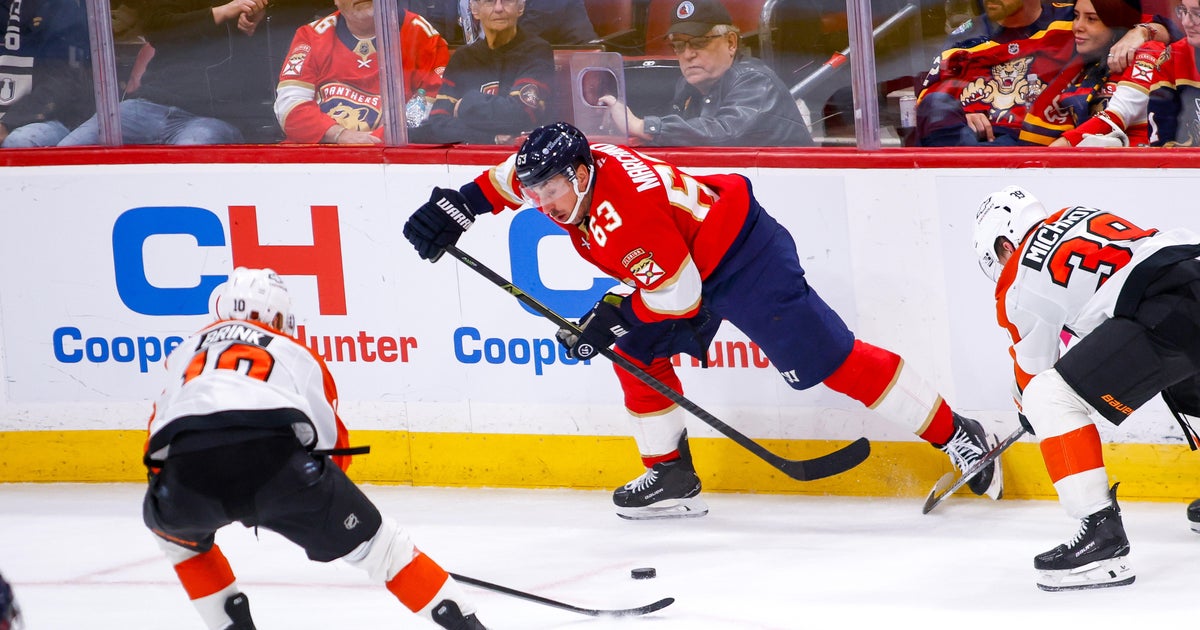 Foerster's late goal lifts Flyers past Panthers 4-2