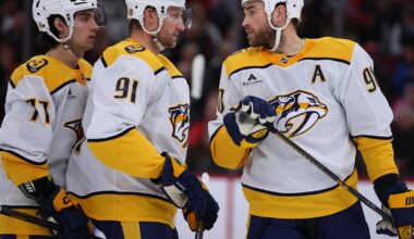 Luke Evangelista scores key goal as Predators beat slumping Blackhawks 4-3