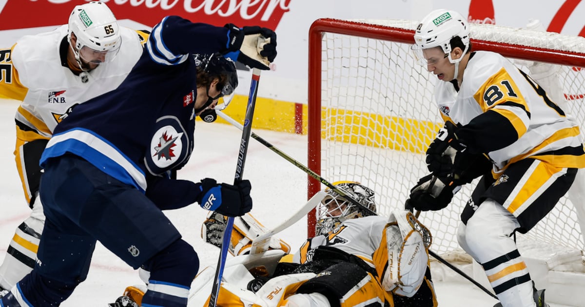 Pittsburgh Penguins grounded in Winnipeg