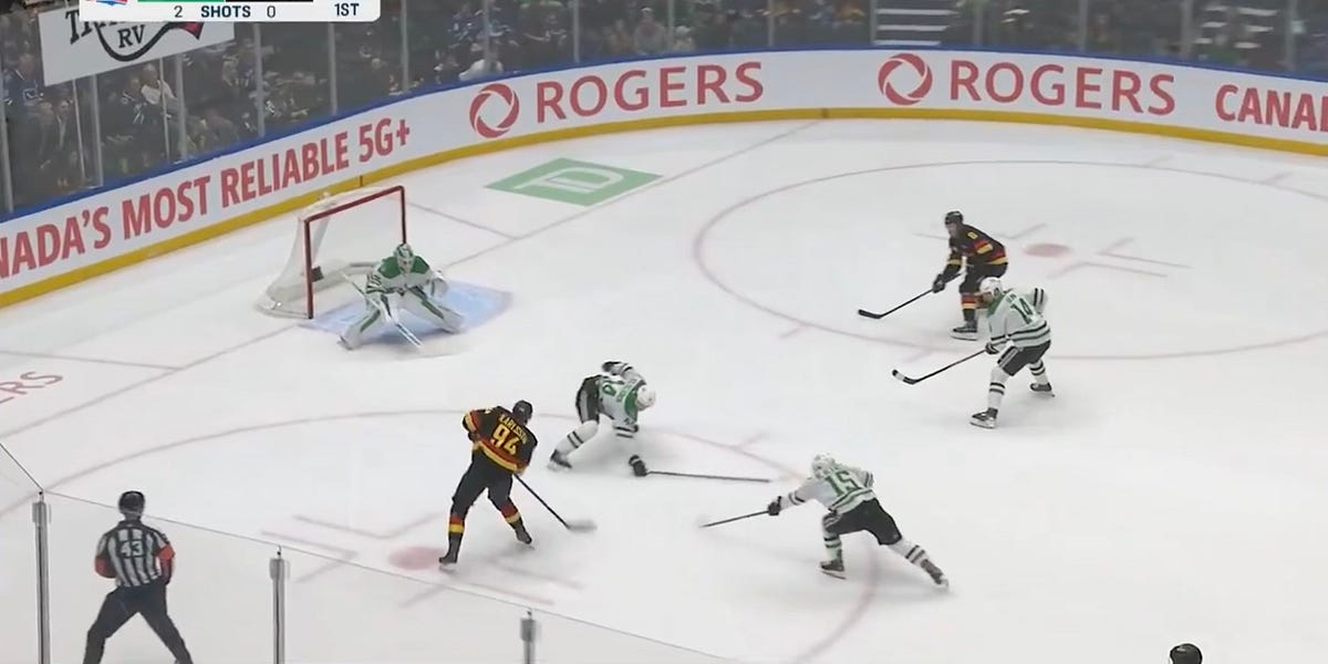 Not pretty, but Stars find way to win in Vancouver