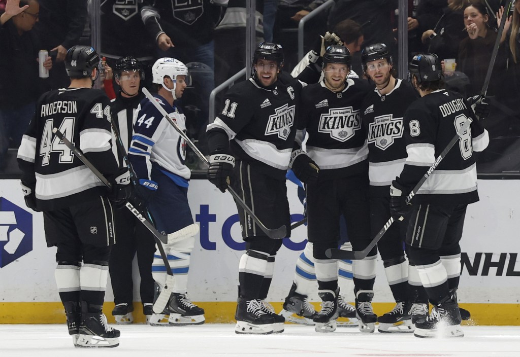 Kings shut out Jets for their 1st home win of season – Daily News