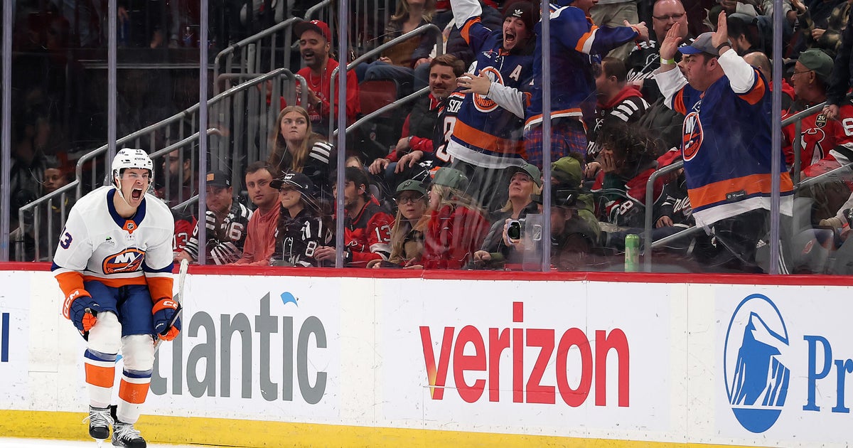 Islanders give up tying goal in final seconds of third, but then stun Devils in overtime