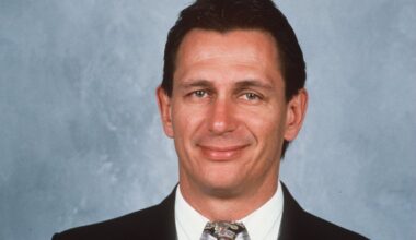 LA Kings GM Ken Holland Gives Former Oilers Veteran His Flowers