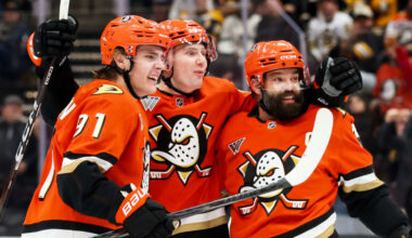 Moore scores winner late in 3rd, Ducks recover to top Bruins