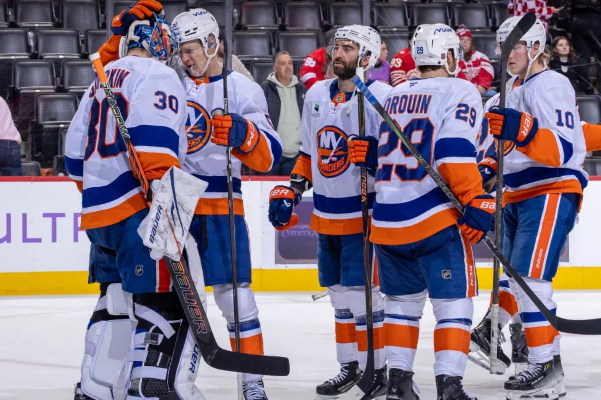 Time twist gives Islanders some help as they finally return home